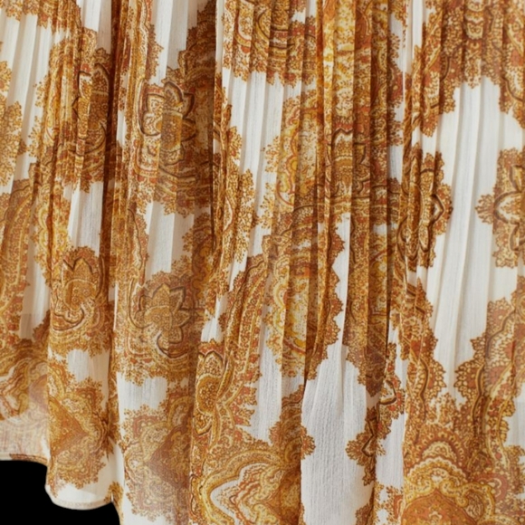 H&M - Picture 2 of 2